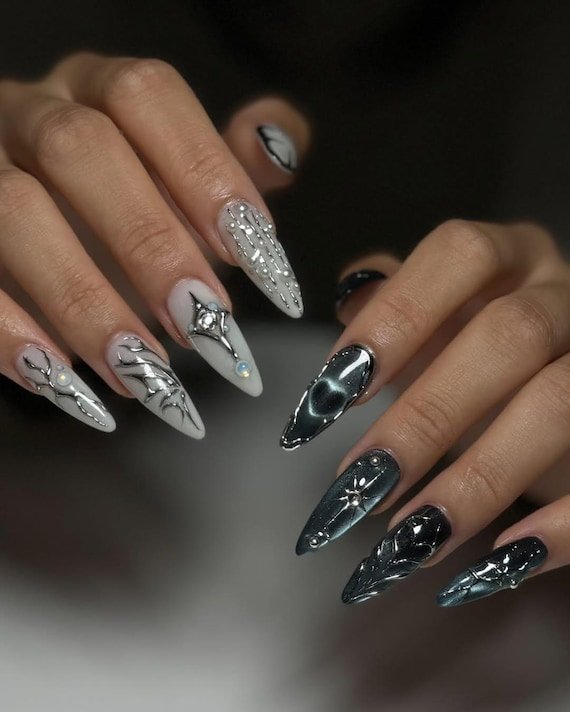 edgy-black-nail-designs_1758590590