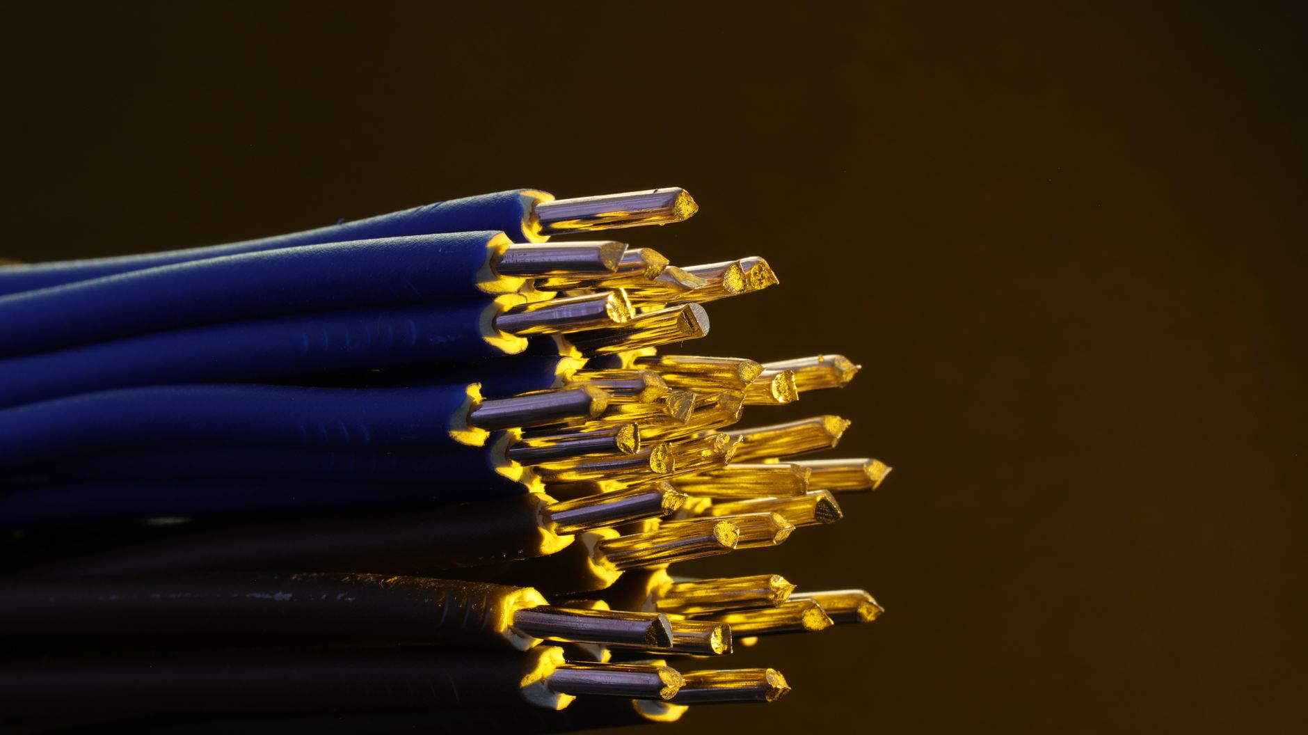 Sunil Singhania cable stock